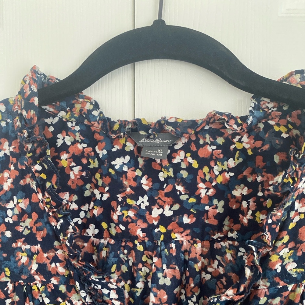 Eddie Bauer Ruffle Short-Sleeved Blouse - Picture 2 of 9